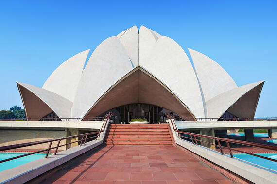 Modern Architecture in New Delhi: The Hall of Nations in Context